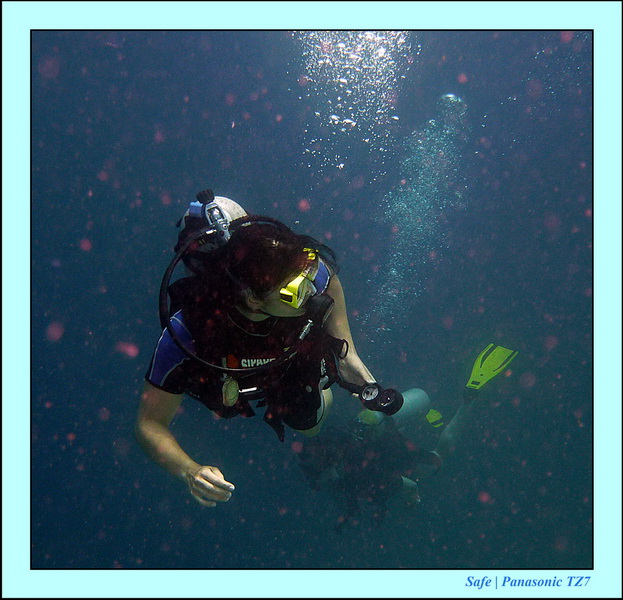 2011 - 08 - Borneo - Mataking 55